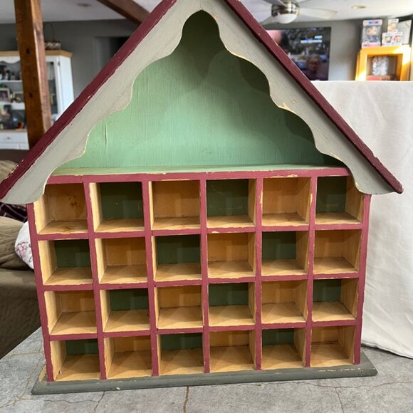 Vintage Curiosity Display Case- 24 1”x1” squares and top display-BEAUTIFUL - Picture 6 of 6